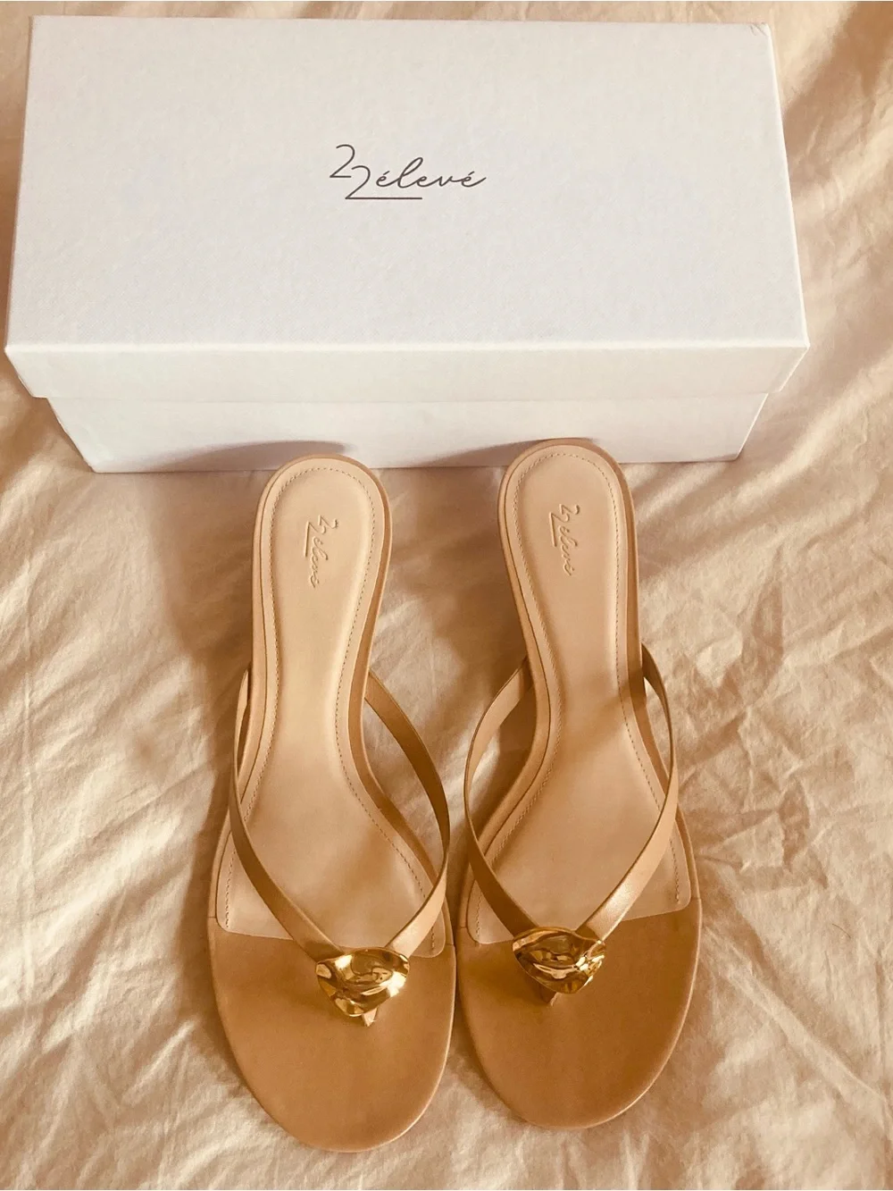 22 eleve these sandals